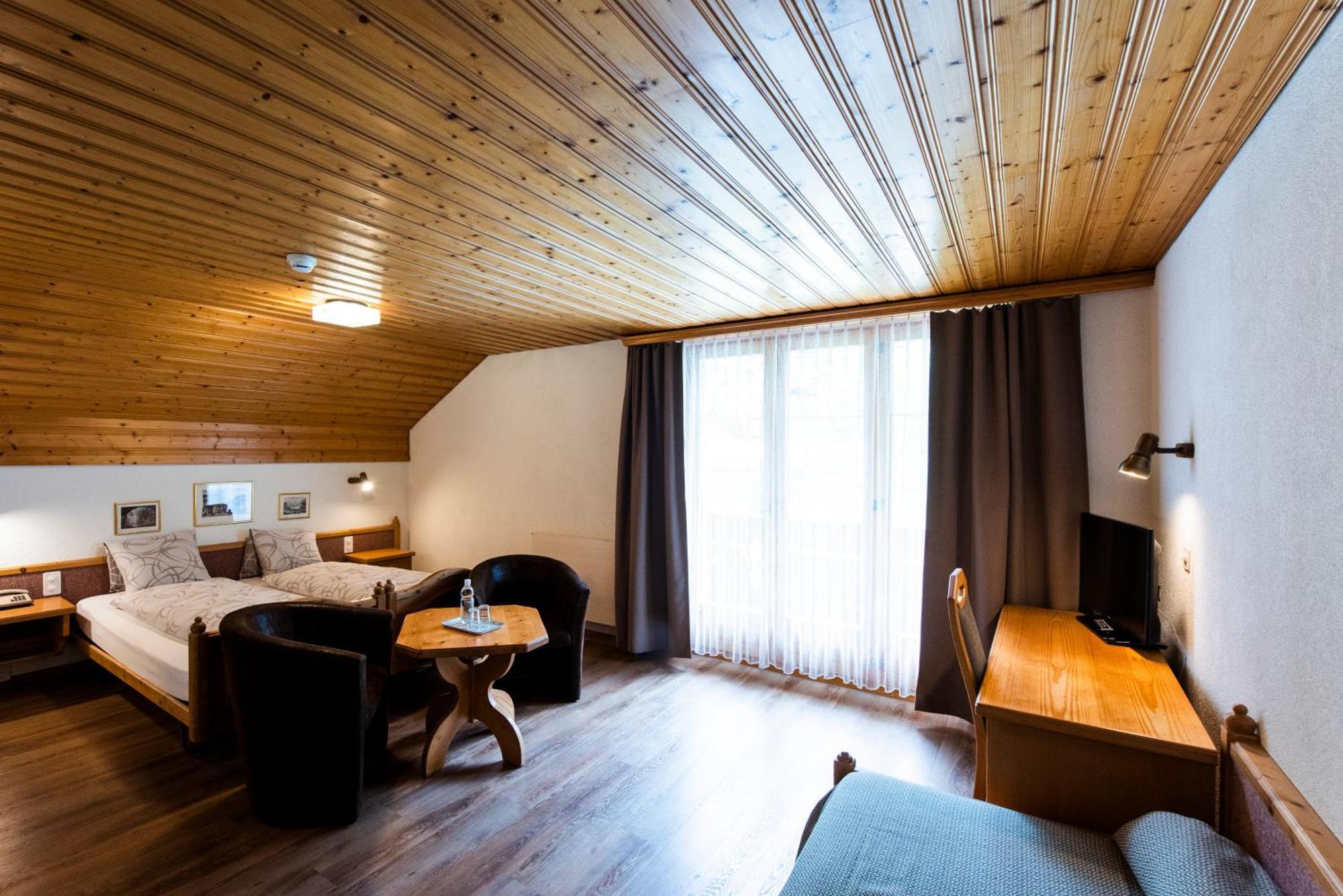Hotel Brienzerburli Exteriör bild
