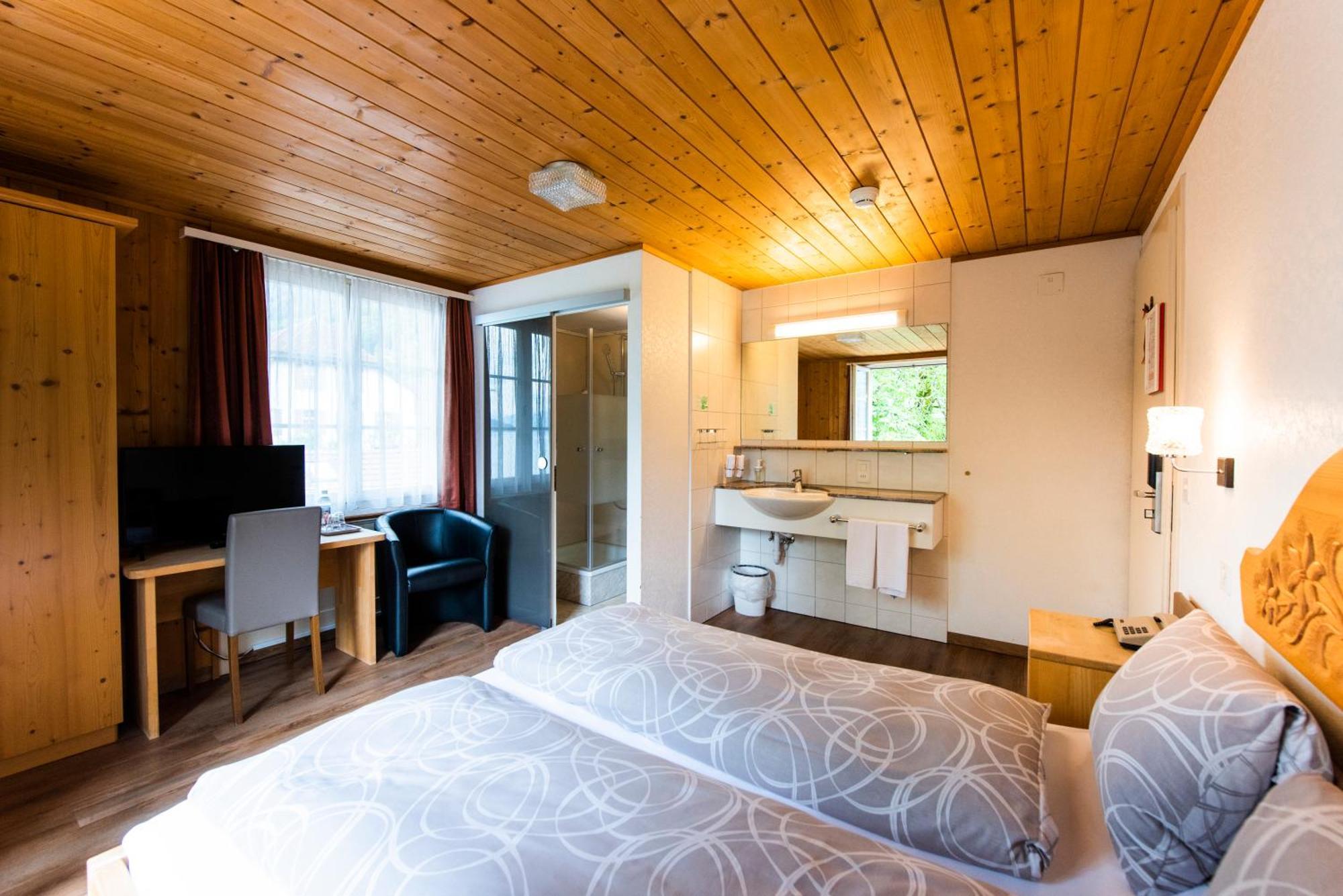 Hotel Brienzerburli Exteriör bild