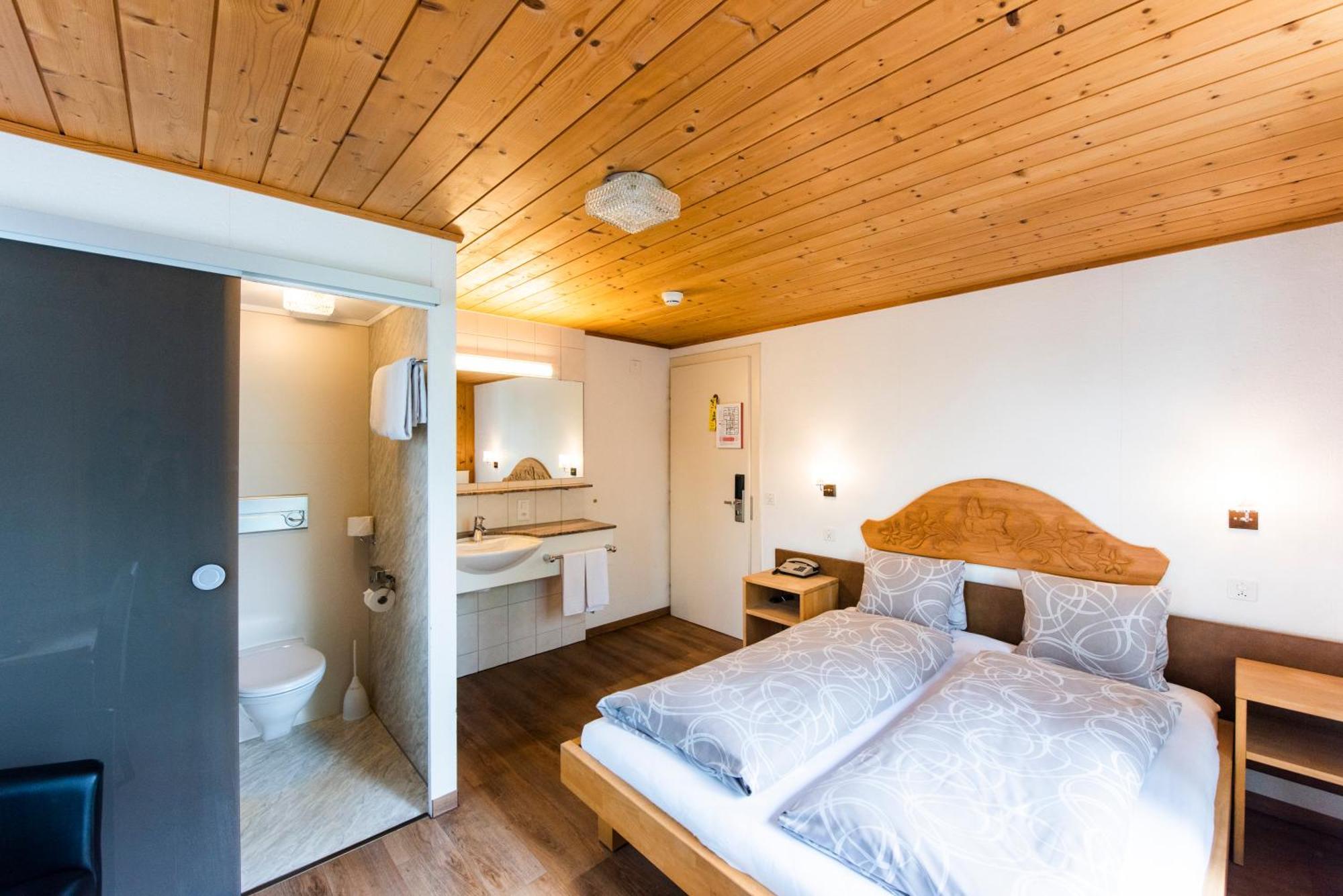 Hotel Brienzerburli Exteriör bild
