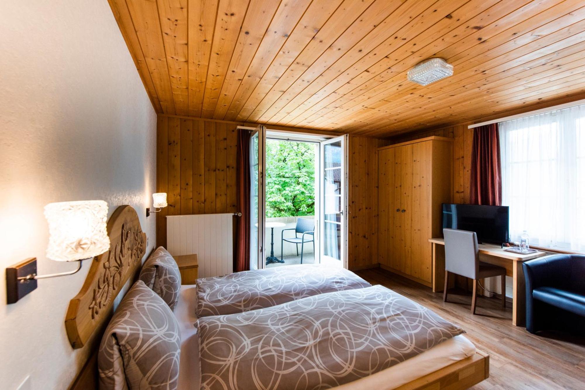 Hotel Brienzerburli Exteriör bild